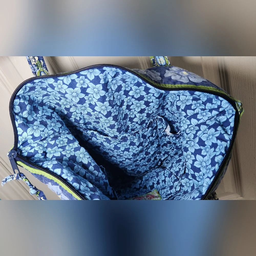 Debra Grogan Design Quilted Floral Purse